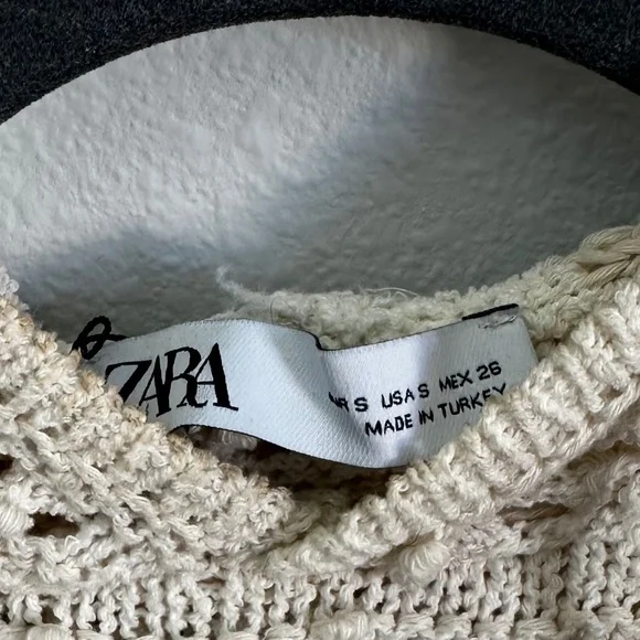 ZARA Crochet Sleeveless Hoodie – Sleeveless Knit Top (Cream) - Picture 2 of 3